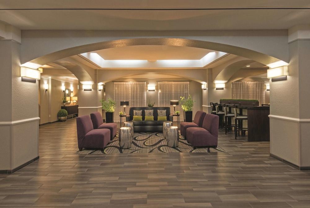 Hotel La Quinta By Wyndham San Antonio Airport Exterior foto