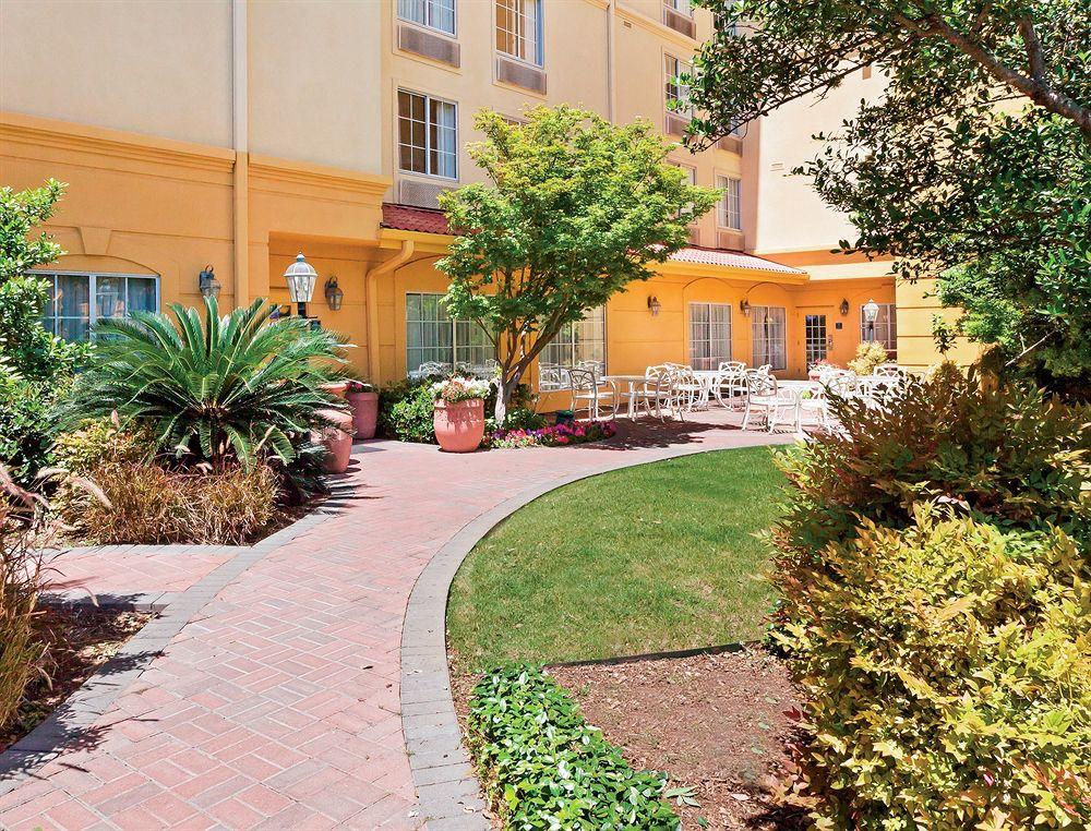 Hotel La Quinta By Wyndham San Antonio Airport Exterior foto