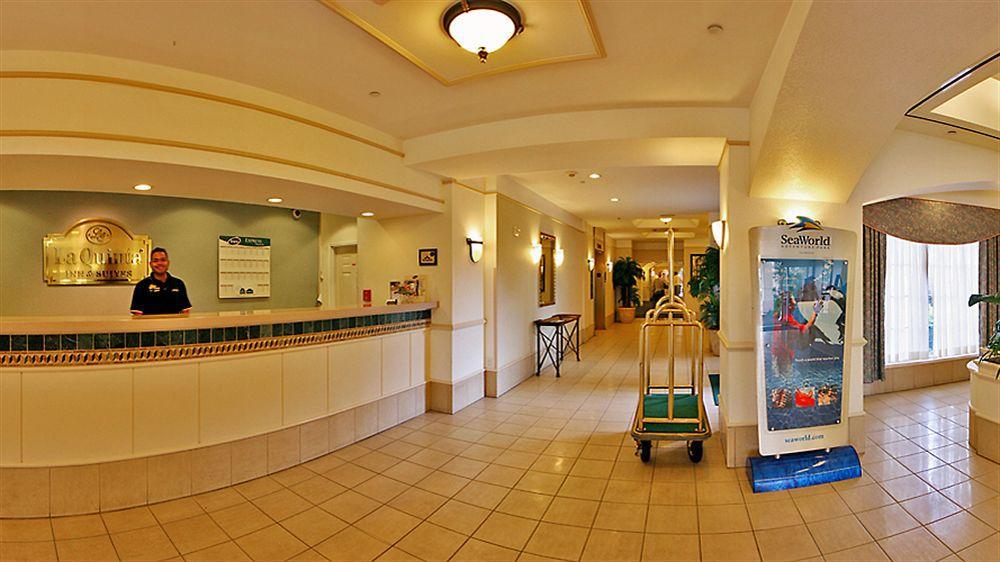 Hotel La Quinta By Wyndham San Antonio Airport Exterior foto