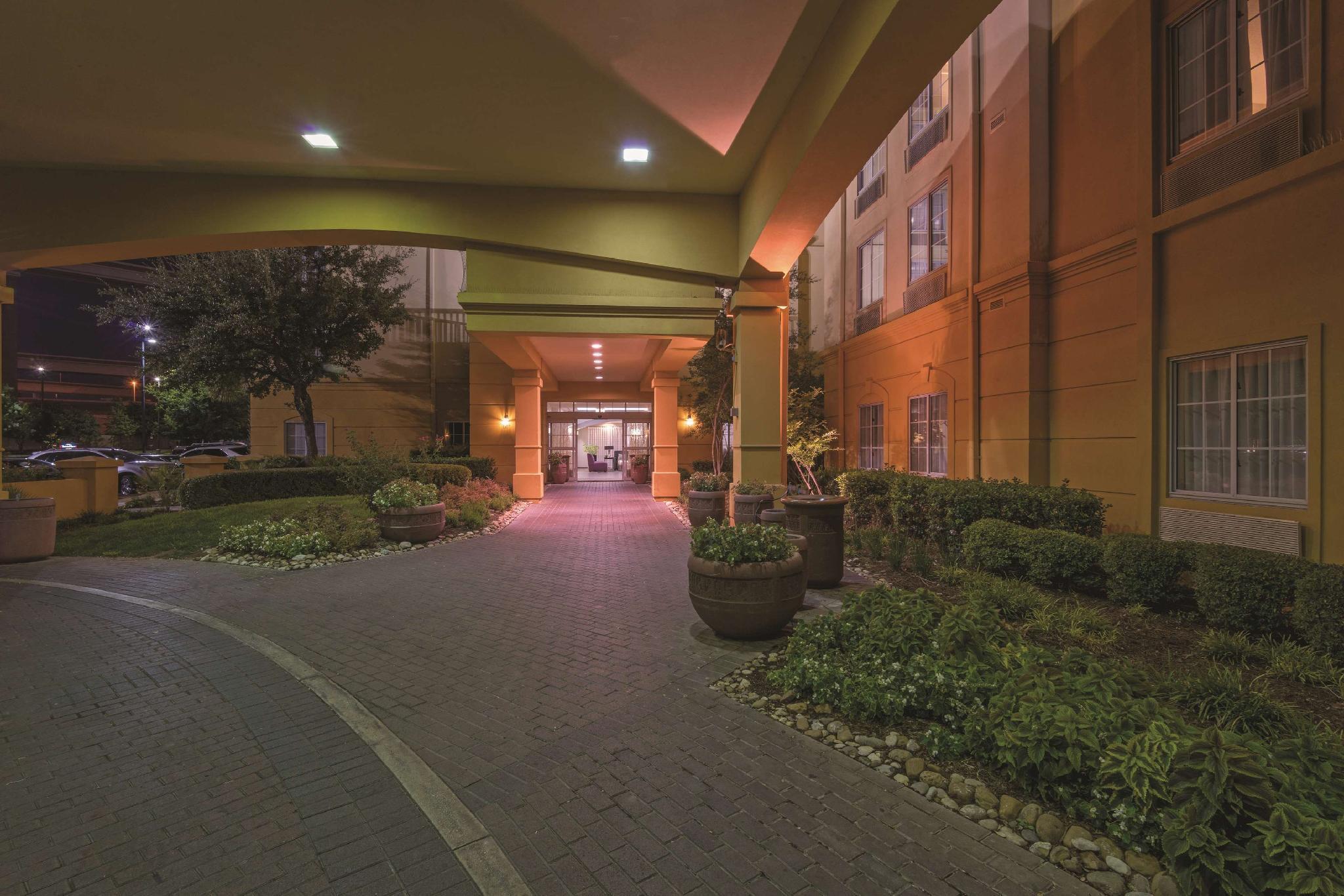 Hotel La Quinta By Wyndham San Antonio Airport Exterior foto