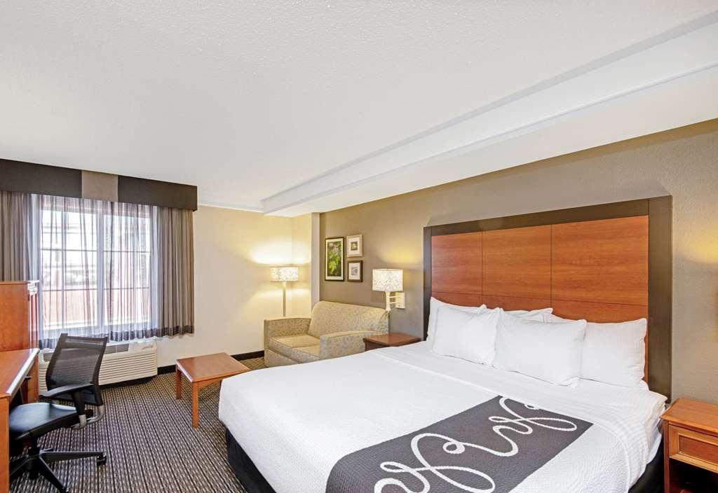 Hotel La Quinta By Wyndham San Antonio Airport Habitación foto