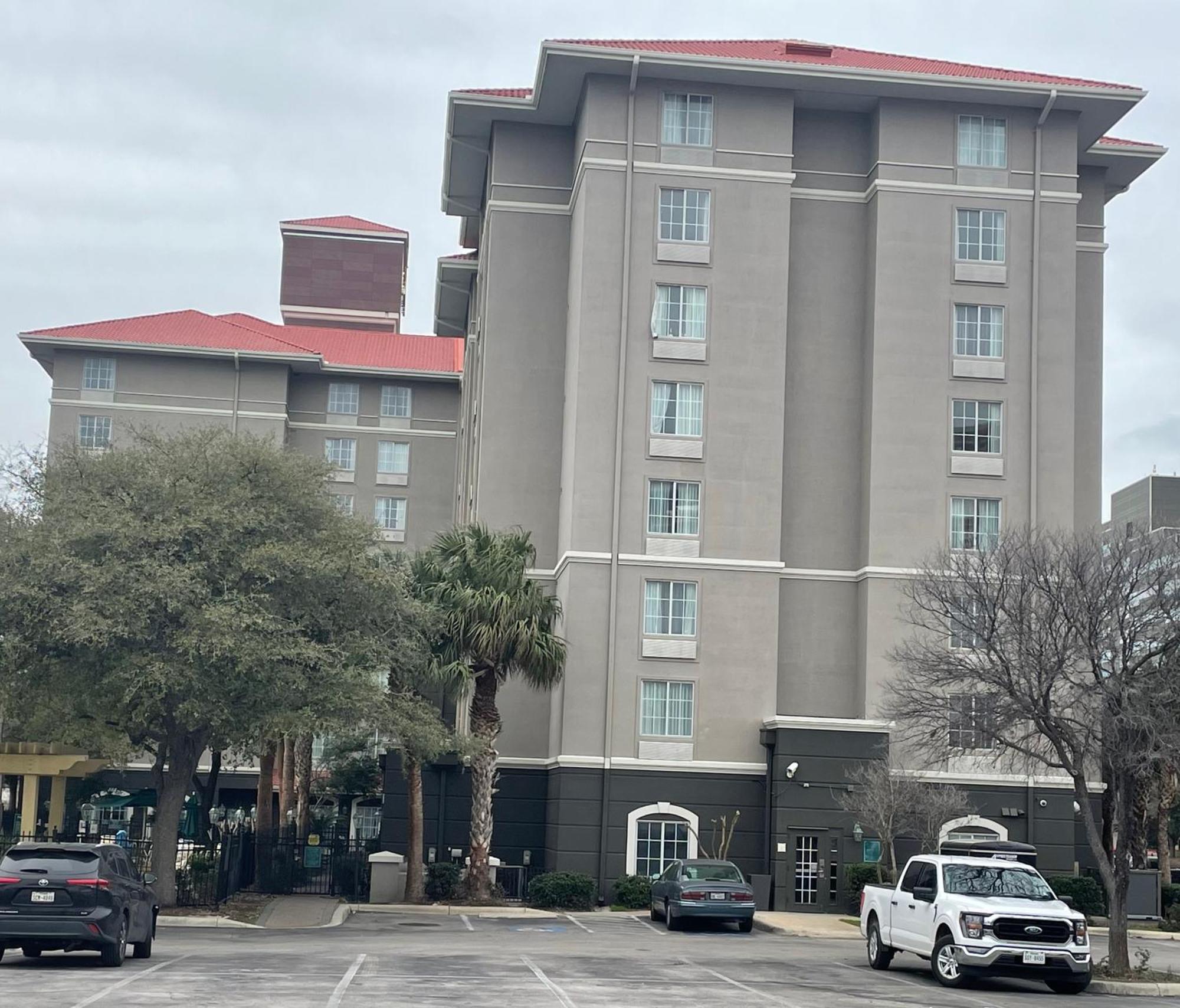 Hotel La Quinta By Wyndham San Antonio Airport Exterior foto